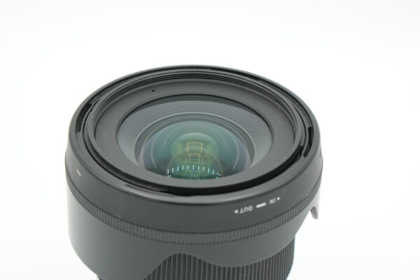 Sigma 16mm F/1.4 DC DN C