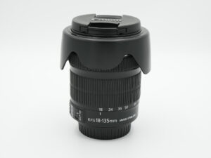 Canon EF-S 18-135mm f/3.5-5.6 IS STM