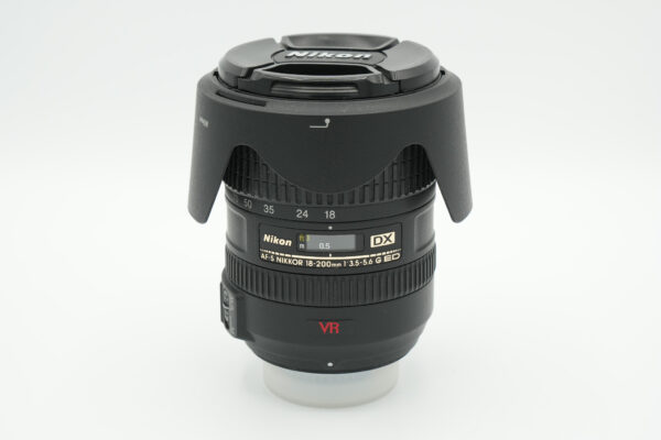 Nikon AF-S Nikkor DX 18-200mm f/3.5-5.6 G ED