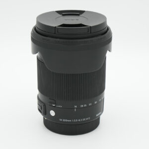 Sigma 18-300mm f/3.5-6.3 C DC Macro