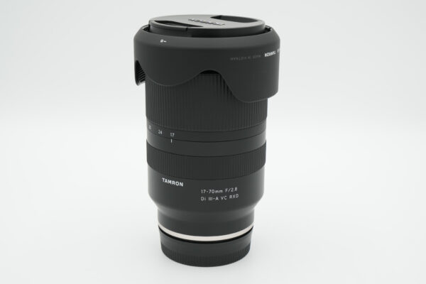 Tamron 17-70mm f/2.8 Di III-A VC RXD