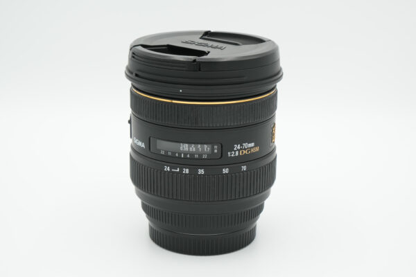 Sigma 24-70mm f/2.8 EX DG HSM