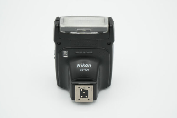 Nikon SB-400 -salama