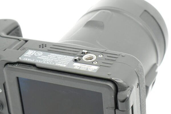Nikon P900