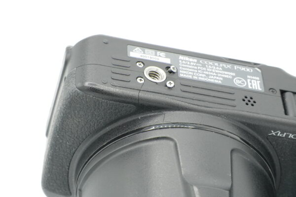 Nikon P900