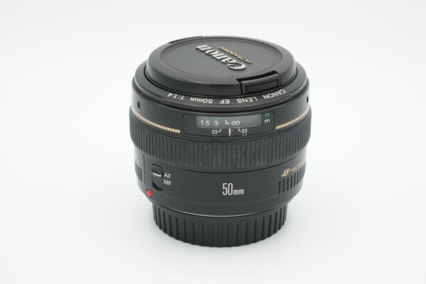 Canon EF 50mm f/1.4 USM