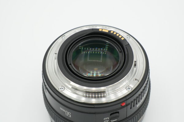 Canon EF 50mm f/1.4 USM