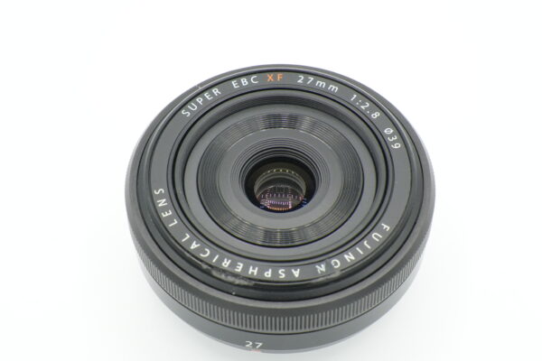 Fujifilm XF 27mm f/2.8 R