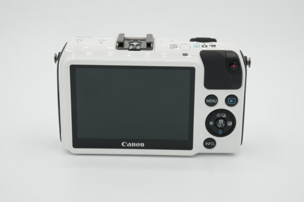 DSC07450 Canon EOS M