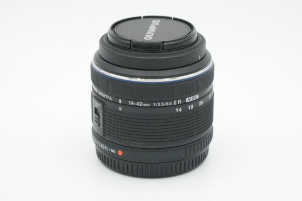 Olympus M.Zuiko 14-42mm f/3.5-5.6 II R
