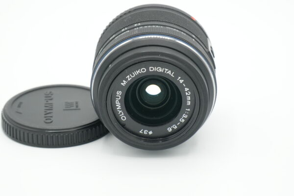 Olympus M.Zuiko 14-42mm f/3.5-5.6 II R