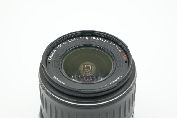Canon 18-55mm f3.5-5.6 USM