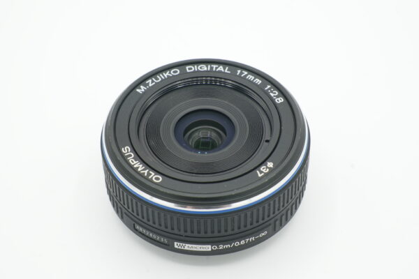 Olympus 17mm f2.8 M.Zuiko Digital