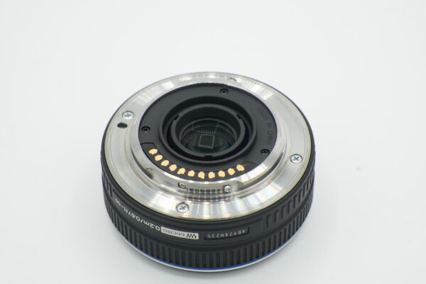 Olympus 17mm f2.8 M.Zuiko Digital