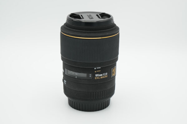 DSC00128-1.jpg Sigma 105mm f2.8 EX DG Macro