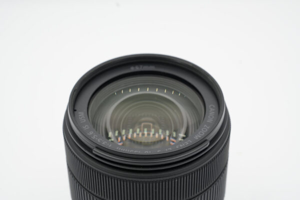 Canon EF-S 18-135mm f/3.5-5.6 IS Nano USM
