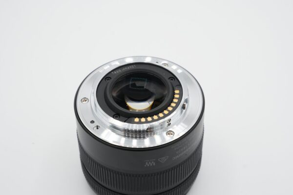 Panasonic Lumix 14-42mm f/3.5-5.6 II