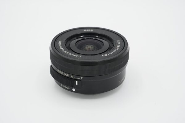Sony E 16-50mm f/3.5-5.6 PZ OSS