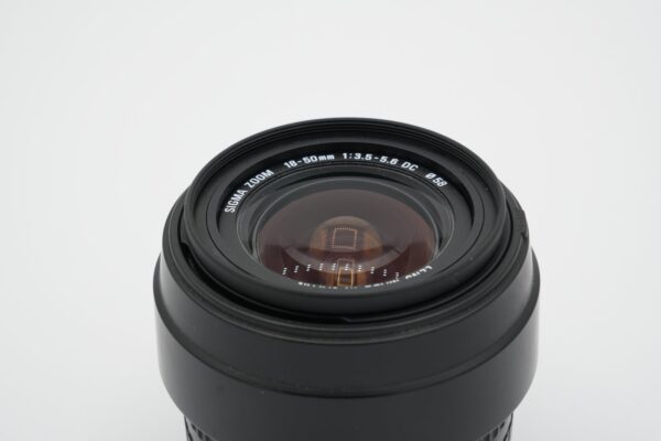 461eaa0ffdc043e9a9a0557021796a59 Sigma 18-50mm f/3.5-5.6 DC