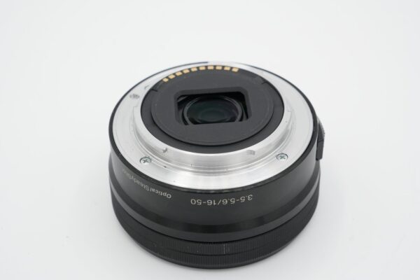 5ab9e972546f42bfab23d2f99f3e8719-1.jpg Sony E PZ 16-50mm f/3.5-5.6 OSS I