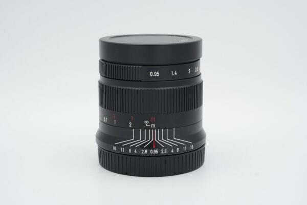 604b5748eb884409adeec186f2e3c026-1.jpg 7Artisans 35mm f/0.95