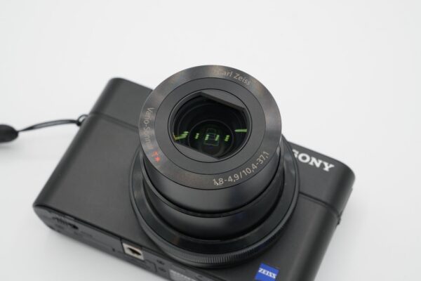 708250c2aed649f0899ef2e343032b62 Sony Cyber-shot DSC-RX100