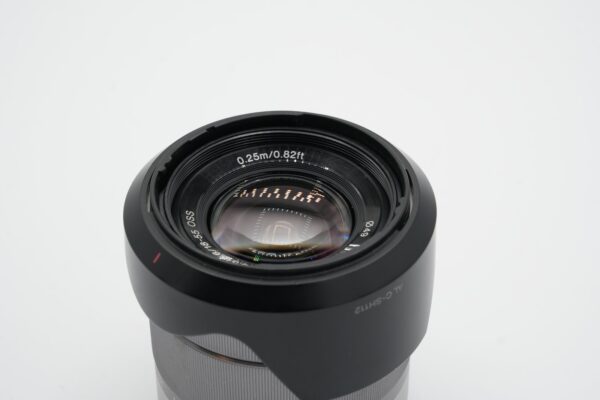 7bf4945477734bd8b8be45ff7b7c8231-1.jpg Sony E 18-55mm f/3.5-5.6 OSS