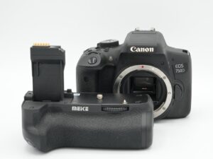 87a8c98cb7fe4f8d9adc64bccd938476-1.jpg Canon EOS 750D + akkukahva ja lisäakku