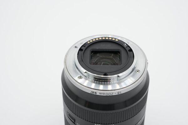 989e9025ba46407fbe849440135a6cec Tamron 18-200mm F3.5-6.3 Di III VC