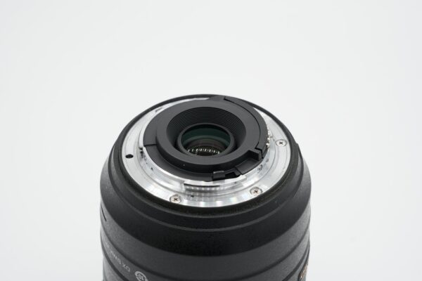 fa5ba205b20e49a39fd0539c78b4239e-1.jpg AF-S Nikkor 55-300mm VR