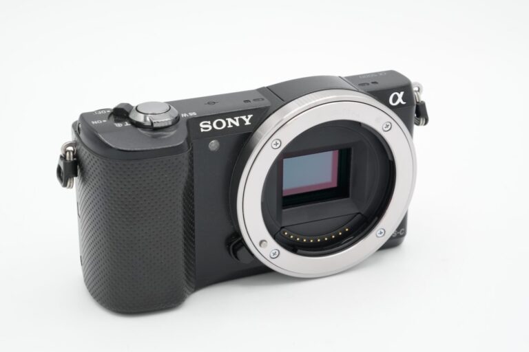 Sony Alpha 5000 (a5000)