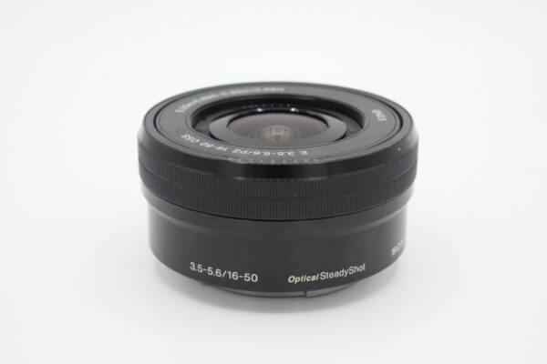 aa55d28aceec4f71a4ee70385b4ff4be Sony 16-50mm f/3.5-5.6 OSS